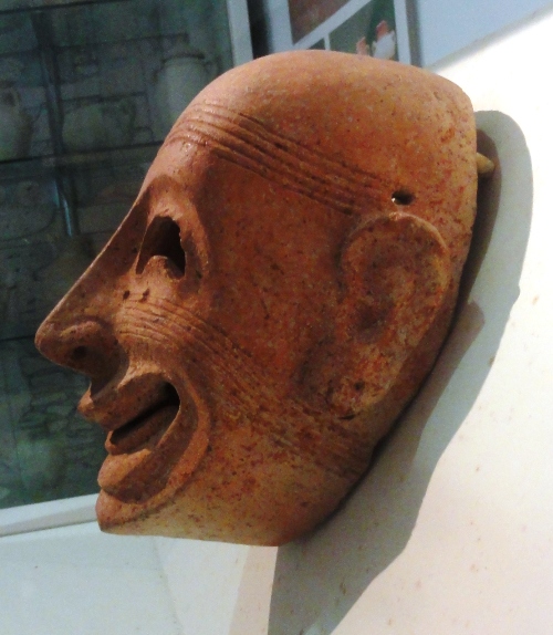 紀元前六世紀のマスケラ