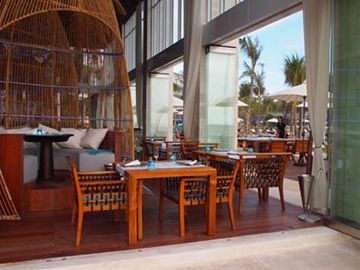 フィッシュレストラン