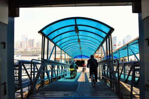 黄浦江フェリー3