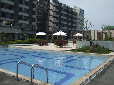 晶英酒店プール