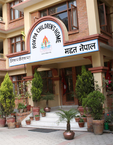 立派な建物の孤児院