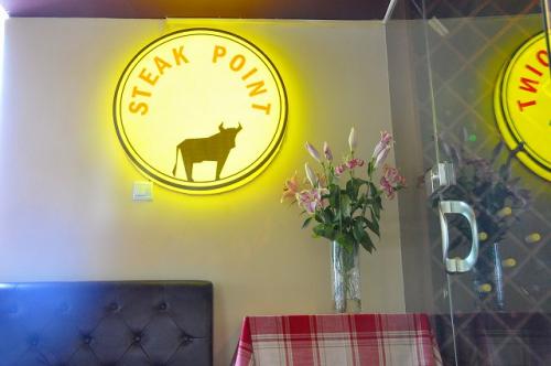 Steak Point 3
