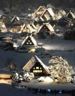 幻想的に浮かび上がった