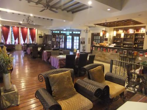 1階は雰囲気の良いレストランになっている