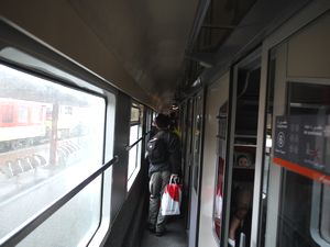 列車車内