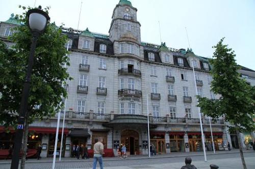 グランドホテル