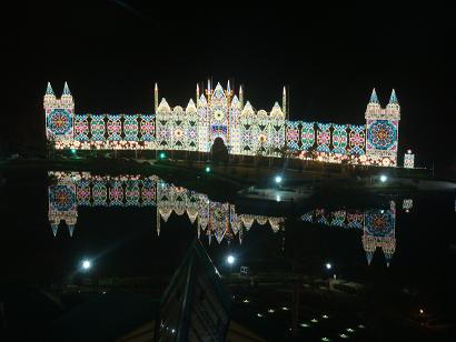 キレイなイルミネーションっ。