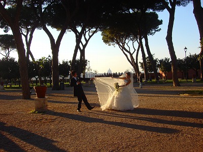 アベンティーノの丘にて