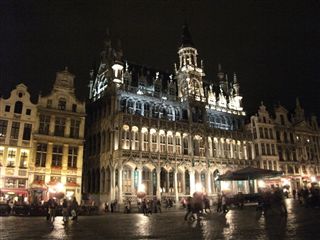 グランプラス夜景