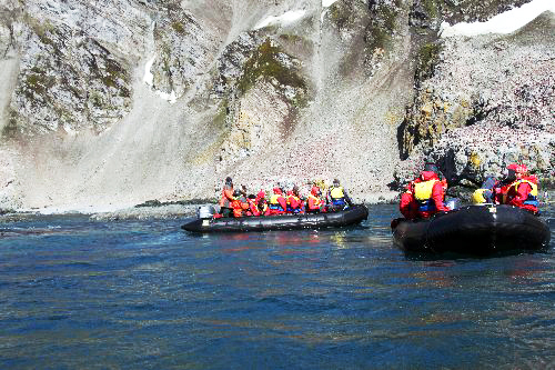 サウスオックニー上陸