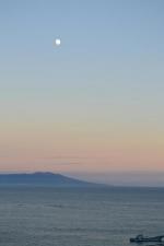 お月さまと夕焼け