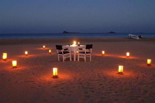 beach dinner