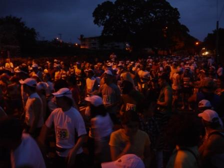 フルマラソンスタート