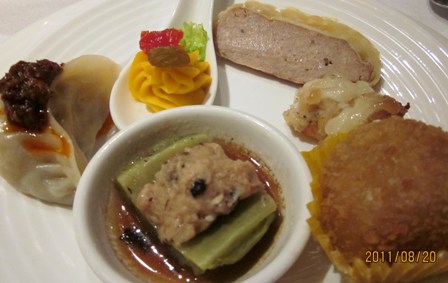 上海最古の寺院近辺で精進料理4