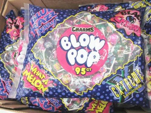 グアムのばらまき土産に最適!スーパーで買えるキャンディー95本入り