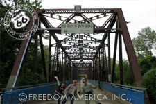 チェーン・オブ・ロックブリッジ