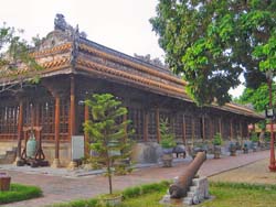 フエ宮廷美術博物館