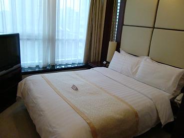 ベッドルーム。