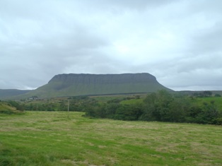 スライゴー ベンブルベン テーブル山