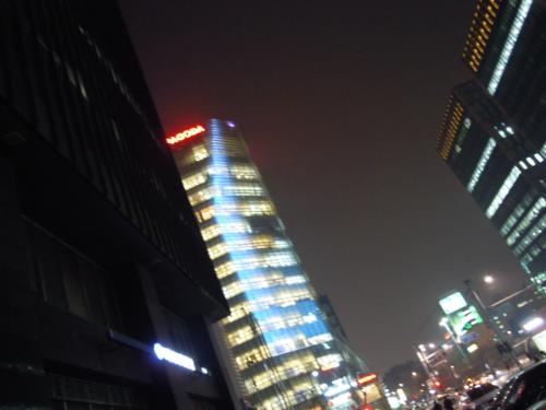 清渓川を散歩する。