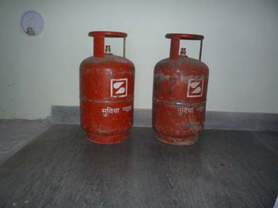 ギャスシリンダー