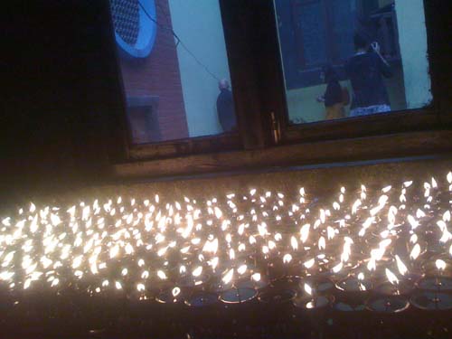 釈迦誕生日のボーダ ３