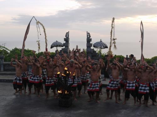 ケチャック登場