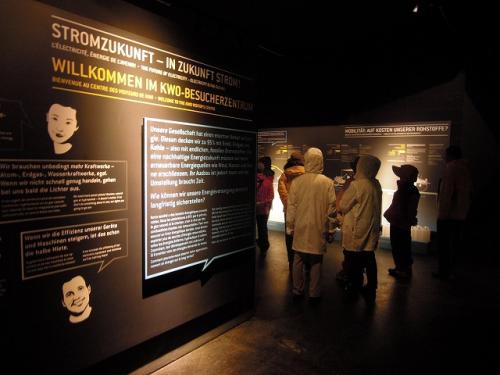 発電所地下の展示