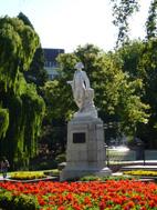 Ｖｉｃｔｏｒｉａ　Ｓｑｕａｒｅ２