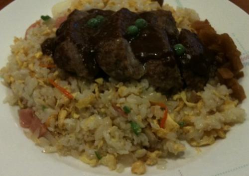 シャンブル_ハンバーグピラフ