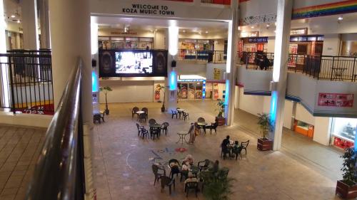 吹き抜けのテラス