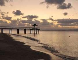 沖縄 石垣島 桟橋から見る夕日は絶景 フサキリゾートヴィレッジ 南楽パインさんの旅行ブログ トラベルコ