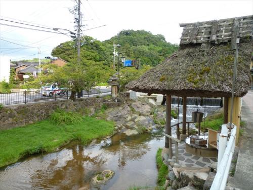 恋来井戸