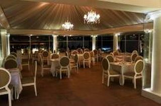 レストラン「カルロス」(CARLOS)