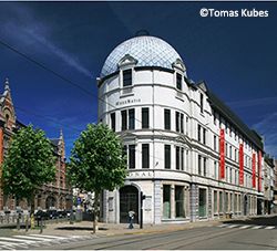 ファッションミュージアムMOMU