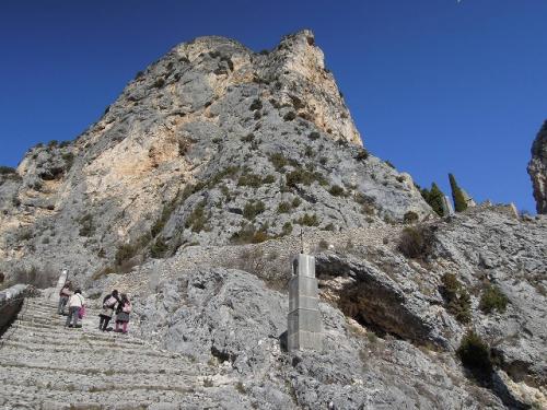 N.D.du.Beauboirへの階段2