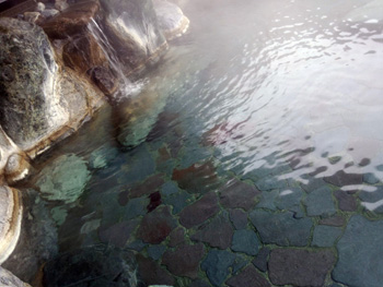 露天風呂 春風を感じながら