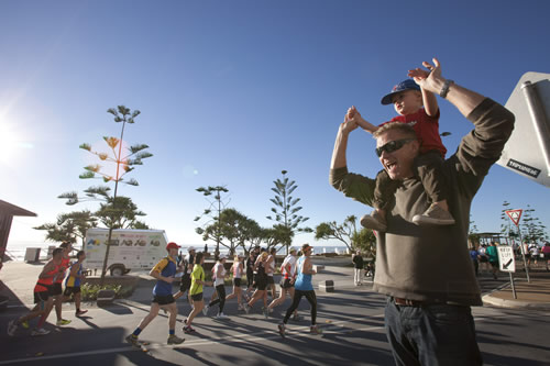 地元の人からの温かい声援!