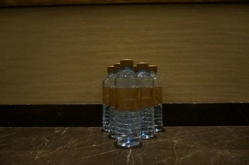 スパ：無料でお水