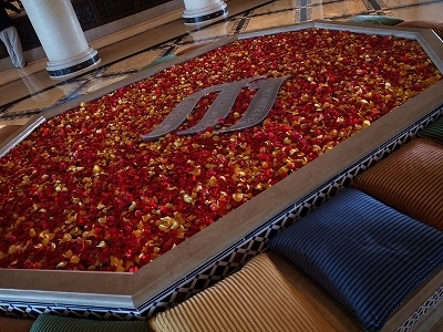 マディナ：ロビー 花