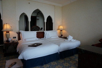 マディナ：ベッド