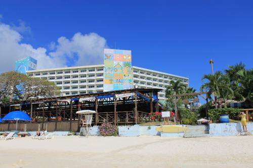 ウェーブ、ホテル