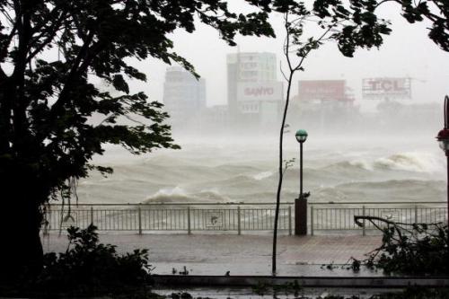 台風ビクトリア