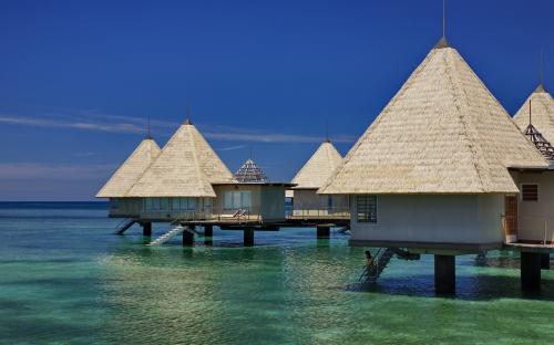 水上バンガロー外観