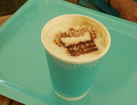 王冠印のカプチーノ