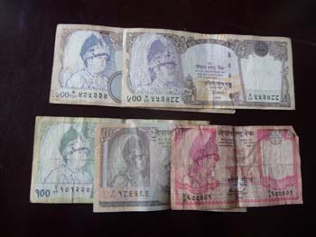 ネパールの紙幣５