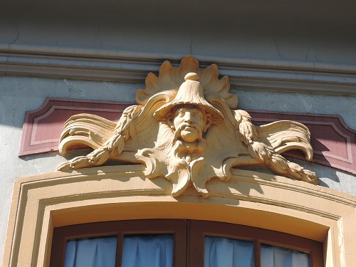 中国人の顔まで