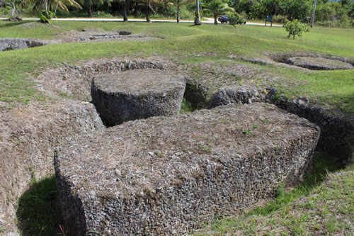 ロタ／タガ・ストーン遺跡