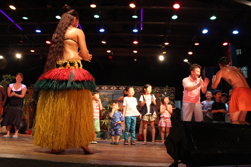 サイパン/ジョイフルディナーショーダンス