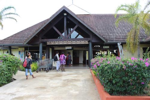 イルデパン空港外